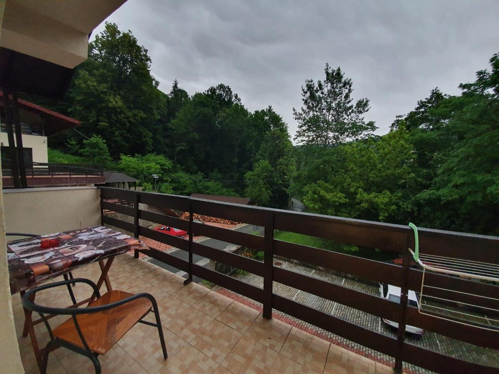Pensiunea Iasmina si Pescarul Călimăneşti Bagian luar foto